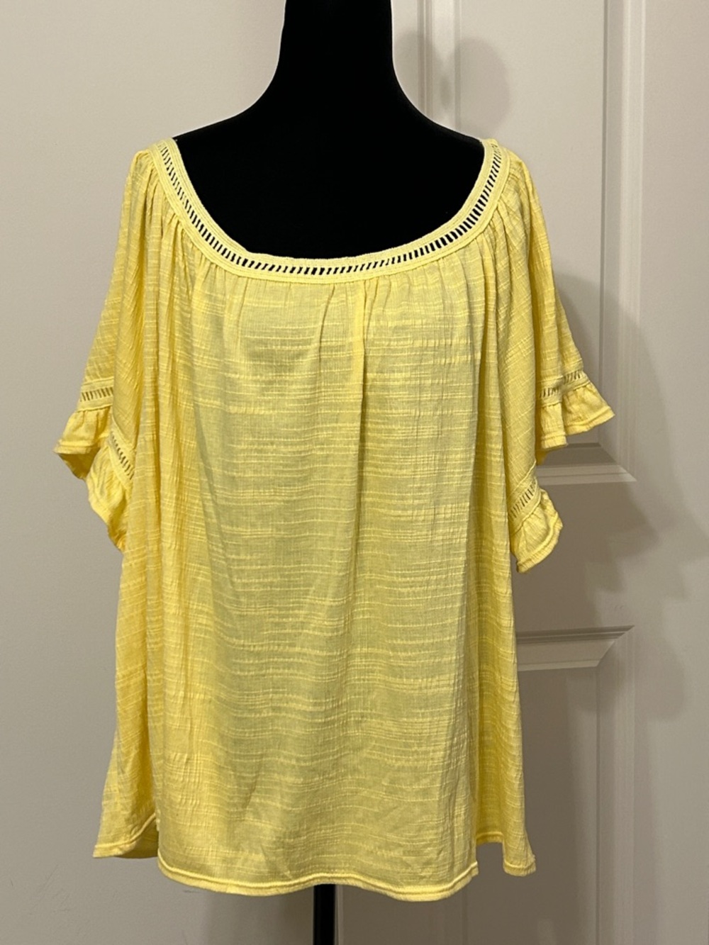 Max Studio Lightweight Yellow Women's Peasant Top w/ Crochet Accents